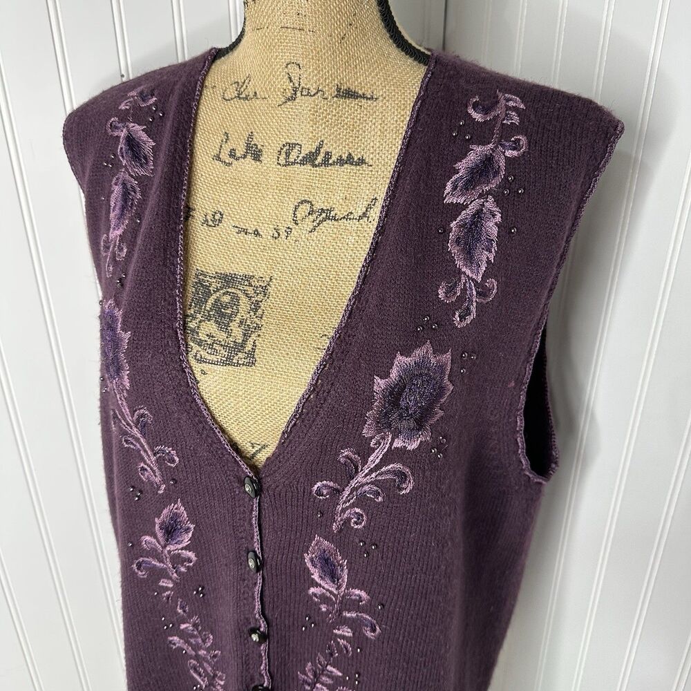 Koret Embroidered Sweater Vest Sz M Purple Dark Academia‎ Preppy Professor Vtg - Picture 13 of 15